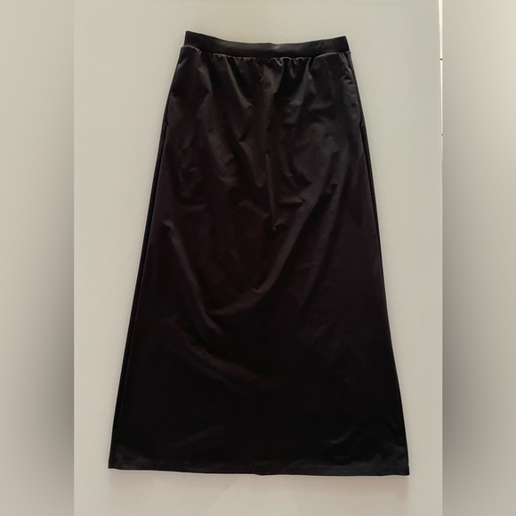 Uniqlo Women’s Medium - Airism Black Maxi Skirt - New without Tags - Picture 2 of 8